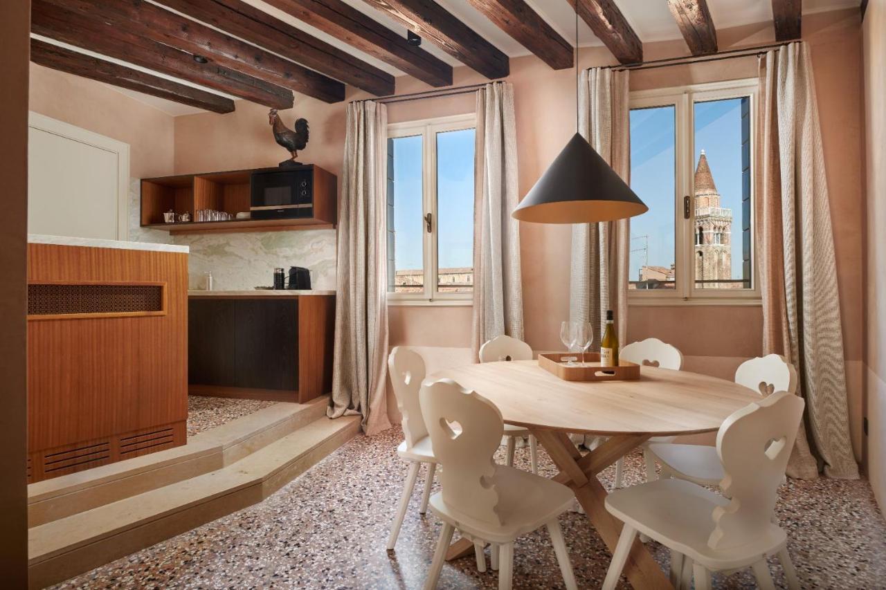 ヴェネツィアPalazzo Dell'Albero D'Oroアパートメント エクステリア 写真